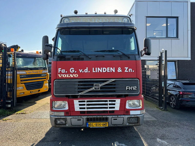 Volvo FH 12.460 4X2 SPOILERS EURO 3 MANUAL - Cabeza tractora: foto 2 Volvo FH 12.460 4X2 SPOILERS EURO 3 MANUAL - Cabeza tractora: foto 2