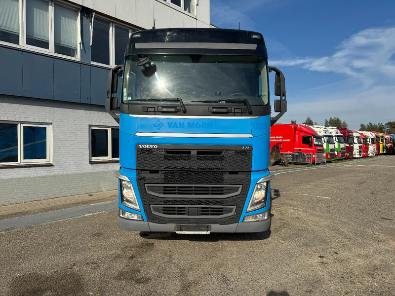 Volvo FH 460 4X2 EURO 6 I-SHIFT DOUBLE TANK - Cabeza tractora: foto 2 Volvo FH 460 4X2 EURO 6 I-SHIFT DOUBLE TANK - Cabeza tractora: foto 2