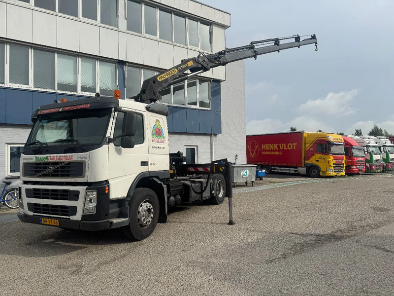 Volvo FM 340 4X2 EURO 3 PALFINGER PK16000 + REMOTE CONTROL - Cabeza tractora: foto 1 Volvo FM 340 4X2 EURO 3 PALFINGER PK16000 + REMOTE CONTROL - Cabeza tractora: foto 1
