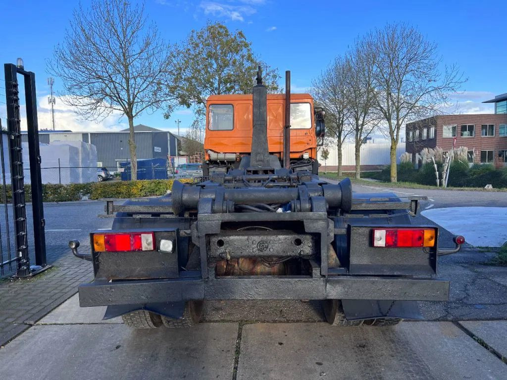 Camión multibasculante DAF 1900 TURBO 4X4 HOOKLIFT: foto 6