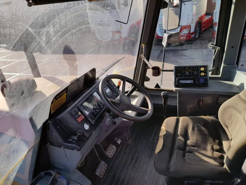 JCB HMV 155T-65 HMV 155T-65 FASTRAC 4X4 - Tractor: foto 4 JCB HMV 155T-65 HMV 155T-65 FASTRAC 4X4 - Tractor: foto 4