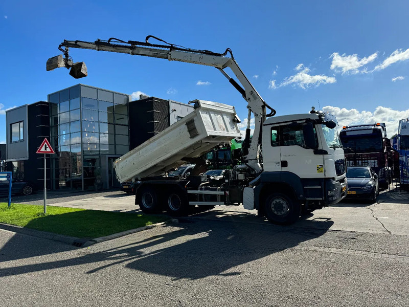 MAN TGS 26.400 6X4 HIAB 166D + REMOTE CONTROL + 2 WAYS KIPPER TÜV TILL 07-2025 - Camión volquete, Camión grúa: foto 4 MAN TGS 26.400 6X4 HIAB 166D + REMOTE CONTROL + 2 WAYS KIPPER TÜV TILL 07-2025 - Camión volquete, Camión grúa: foto 4