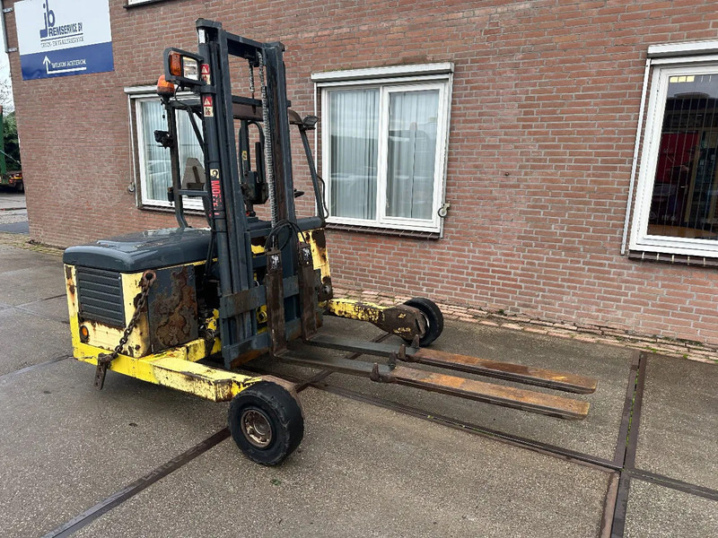 Moffett M4 25.3 2,5 TON SIDESHIFT DIESEL MEENEEMHEFTRUCK - Carretilla elevadora transportable: foto 5 Moffett M4 25.3 2,5 TON SIDESHIFT DIESEL MEENEEMHEFTRUCK - Carretilla elevadora transportable: foto 5