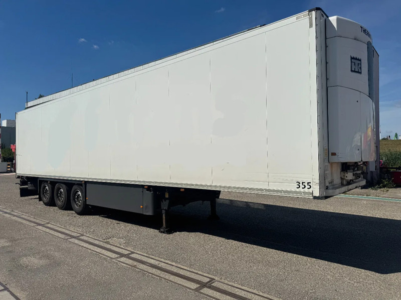 Schmitz Cargobull SKO 24 THERMO KING SLX300 D/E 3 AXLE TÜV TILL 03-2026 - Semirremolque frigorífico: foto 2 Schmitz Cargobull SKO 24 THERMO KING SLX300 D/E 3 AXLE TÜV TILL 03-2026 - Semirremolque frigorífico: foto 2