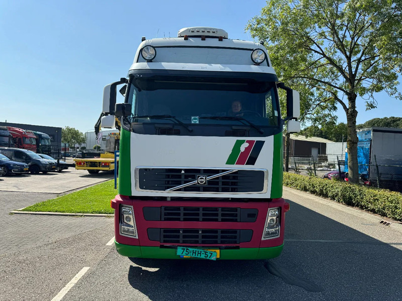 Volvo FH 12.420 6X2 - EURO 3 + HANGER NETAM-FRUEHAUF + THERMOKING + DHOLLANDIA LIFT - Camión frigorífico: foto 2 Volvo FH 12.420 6X2 - EURO 3 + HANGER NETAM-FRUEHAUF + THERMOKING + DHOLLANDIA LIFT - Camión frigorífico: foto 2