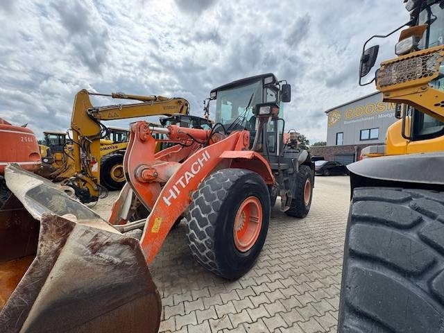 HITACHI ZW180 - Cargadora de ruedas: foto 1 HITACHI ZW180 - Cargadora de ruedas: foto 1