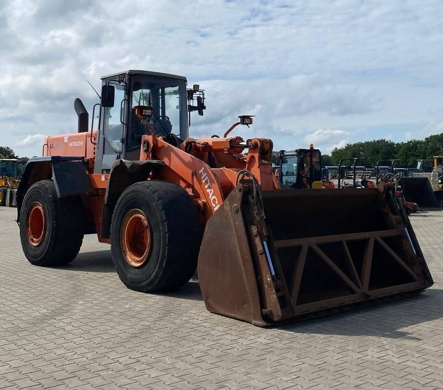 Hitachi LX 210 E - Cargadora de ruedas: foto 1 Hitachi LX 210 E - Cargadora de ruedas: foto 1