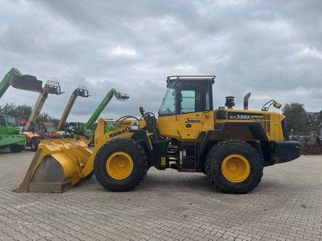 Komatsu WA 320 - Cargadora de ruedas: foto 2 Komatsu WA 320 - Cargadora de ruedas: foto 2