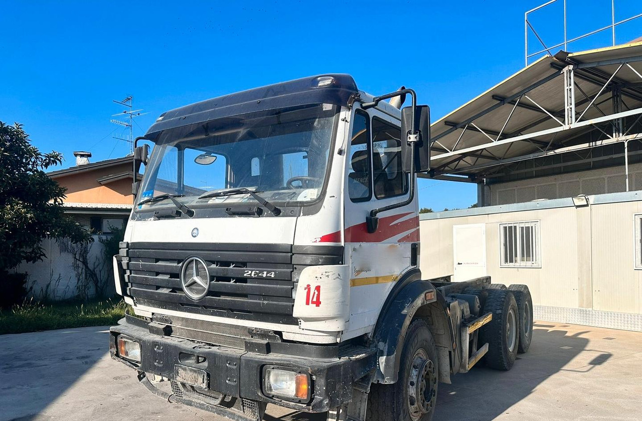Mercedes SK 2644 3 ASSI - Camión chasis: foto 2 Mercedes SK 2644 3 ASSI - Camión chasis: foto 2
