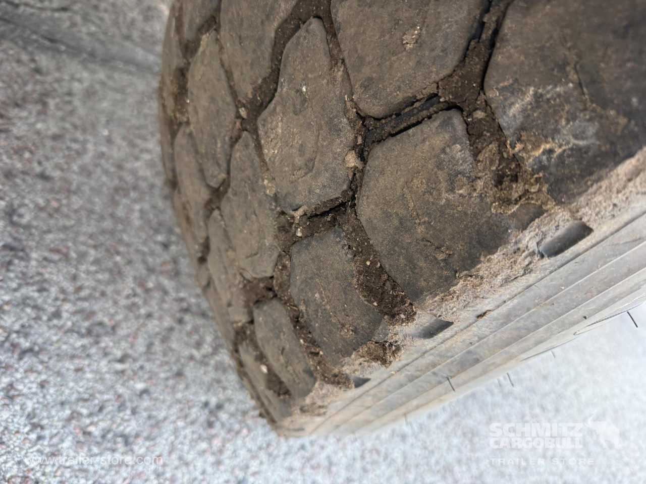 KAESSBOHRER Tipper Steel half pipe body 27m³ - Semirremolque volquete: foto 2 KAESSBOHRER Tipper Steel half pipe body 27m³ - Semirremolque volquete: foto 2