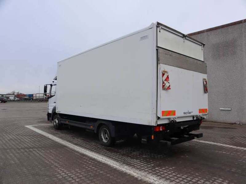 Mercedes-Benz Atego 816L EURO 6 - Camión caja cerrada: foto 4 Mercedes-Benz Atego 816L EURO 6 - Camión caja cerrada: foto 4
