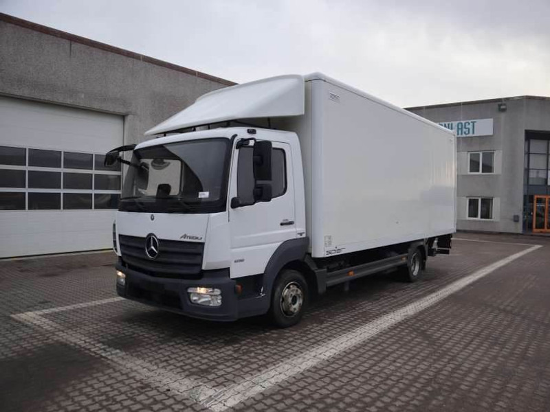 Mercedes-Benz Atego 816L EURO 6 - Camión caja cerrada: foto 1 Mercedes-Benz Atego 816L EURO 6 - Camión caja cerrada: foto 1