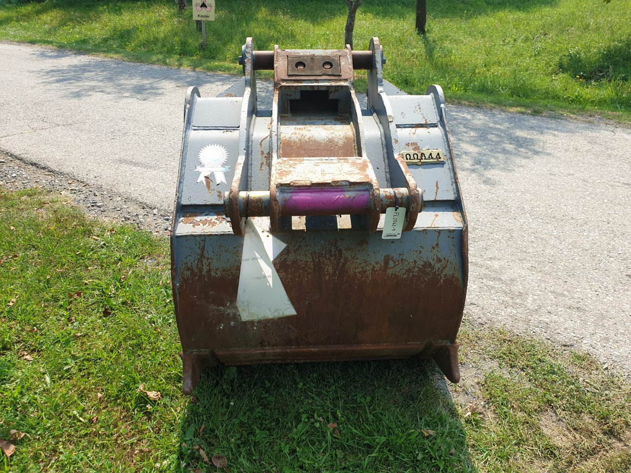 Baumaschinentechnik Bucket 120 cm with SW2 - Cazo para excavadora para Excavadora de cadenas: foto 3 Baumaschinentechnik Bucket 120 cm with SW2 - Cazo para excavadora para Excavadora de cadenas: foto 3