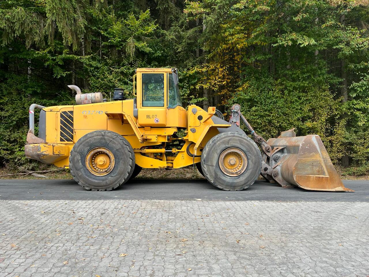 VOLVO L 180 E - Cargadora de ruedas: foto 2 VOLVO L 180 E - Cargadora de ruedas: foto 2