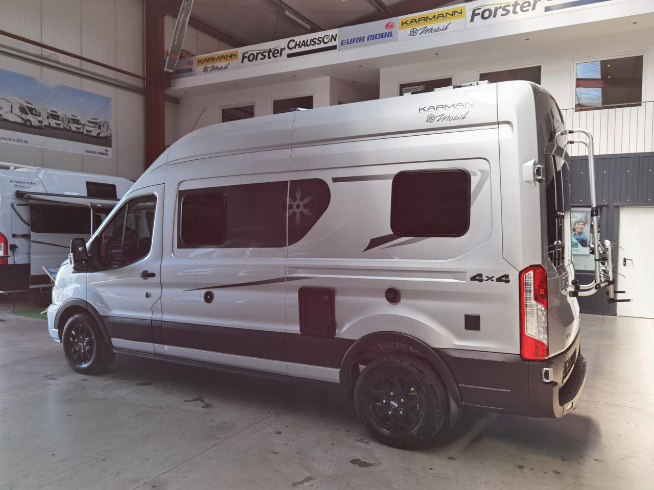 Karmann DEXTER 560 / 170PS - 4x4 / SOLAR & MARKISE & ALU - Cámper: foto 5 Karmann DEXTER 560 / 170PS - 4x4 / SOLAR & MARKISE & ALU - Cámper: foto 5