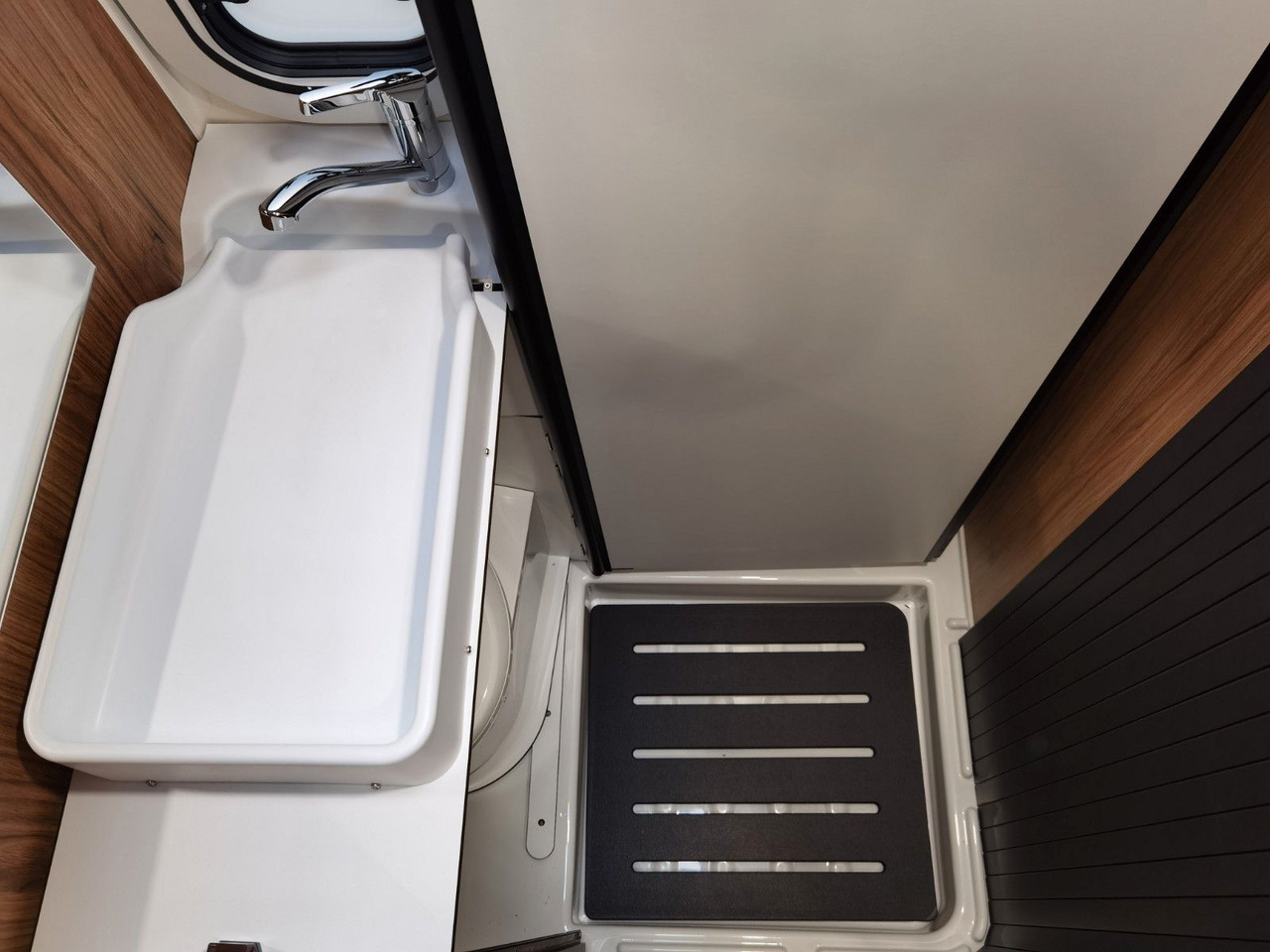 Cámper Karmann DEXTER 580 /-MODELL 2026-/ PANORAMA DACHFENSTER: foto 20 Cámper Karmann DEXTER 580 /-MODELL 2026-/ PANORAMA DACHFENSTER: foto 20