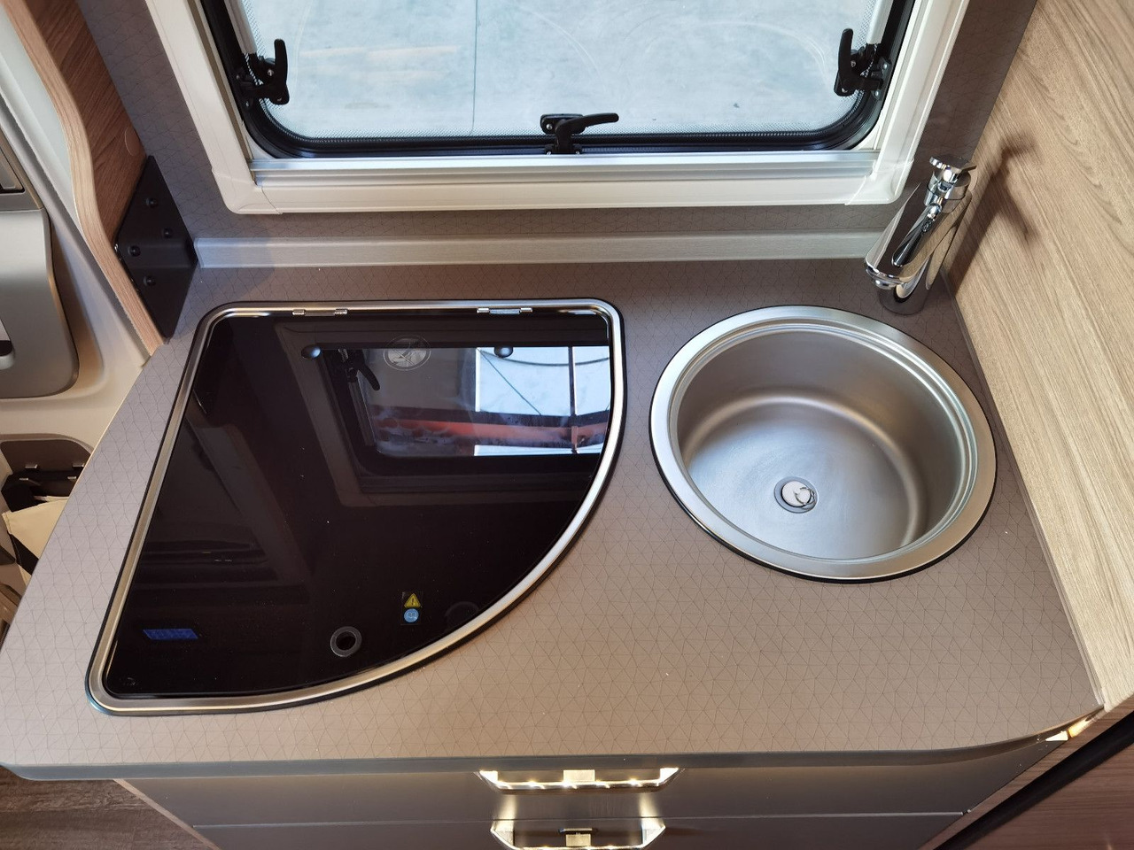 Autocaravana perfilada Weinsberg CARACOMPACT 640 MEG EDITION-PEPPER /-MODELL 2025: foto 12