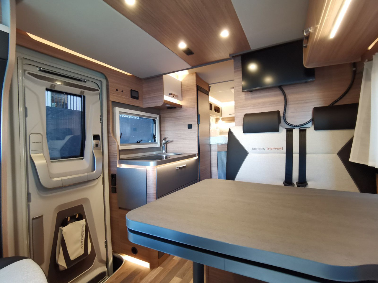Leasing de  Weinsberg CARACOMPACT SUITE 640 MEG PEPPER / - MODELL 2025 Weinsberg CARACOMPACT SUITE 640 MEG PEPPER / - MODELL 2025: foto 13