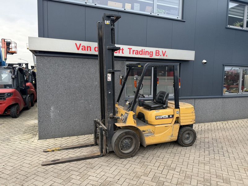 Caterpillar FD30 - Carretilla elevadora diésel: foto 3 Caterpillar FD30 - Carretilla elevadora diésel: foto 3