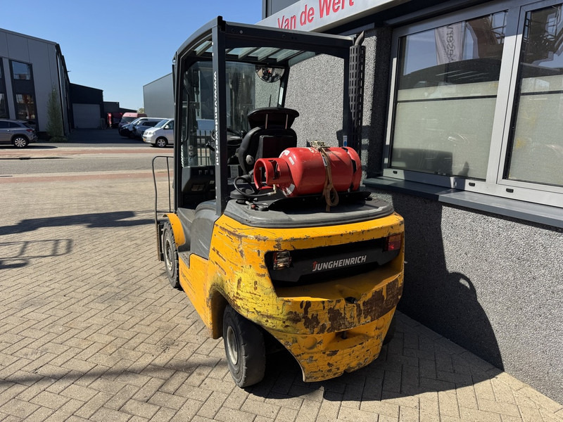 Carretilla elevadora de gas Jungheinrich TFG 425: foto 8 Carretilla elevadora de gas Jungheinrich TFG 425: foto 8