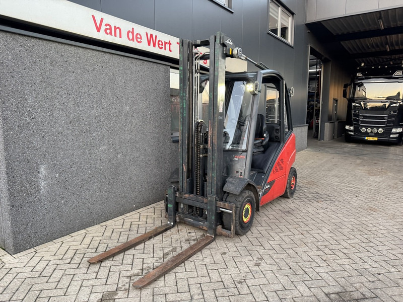 Linde H25D-02 Triplo 550 Freelift / Sideshift / 4e functie VW Diesel 2014 - Carretilla elevadora diésel: foto 3 Linde H25D-02 Triplo 550 Freelift / Sideshift / 4e functie VW Diesel 2014 - Carretilla elevadora diésel: foto 3