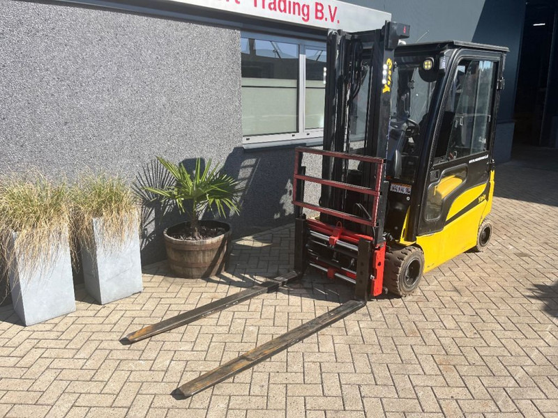Yale ERP20VF duplo330 sideshift forkpositioner 2016 electrisch - Carretilla elevadora eléctrica: foto 3 Yale ERP20VF duplo330 sideshift forkpositioner 2016 electrisch - Carretilla elevadora eléctrica: foto 3