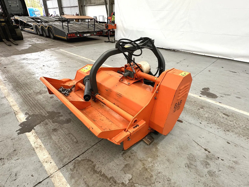 BAB KZ 160 NIEUWSTAAT - ETAT NEUF /KLEPELMAAIER - Segadora: foto 4 BAB KZ 160 NIEUWSTAAT - ETAT NEUF /KLEPELMAAIER - Segadora: foto 4