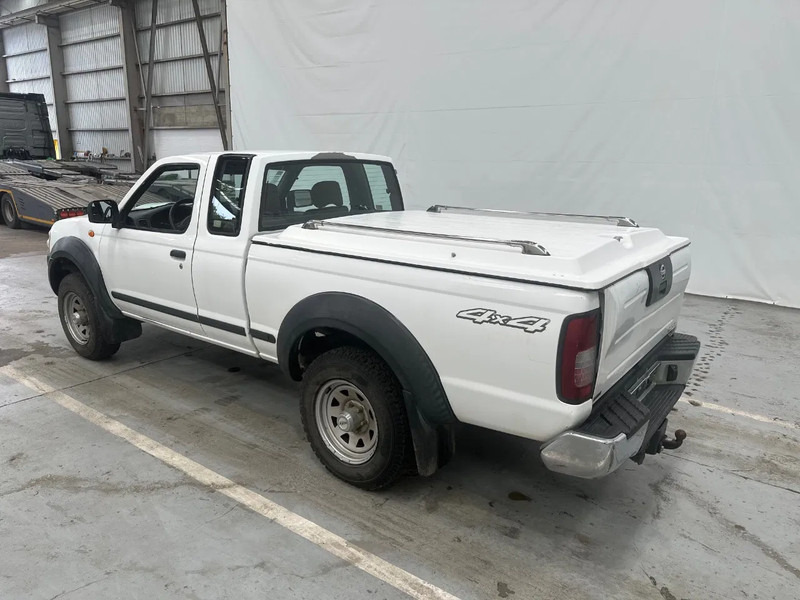 Nissan Navara 2.5 Di / EURO 3 - Coche: foto 3 Nissan Navara 2.5 Di / EURO 3 - Coche: foto 3