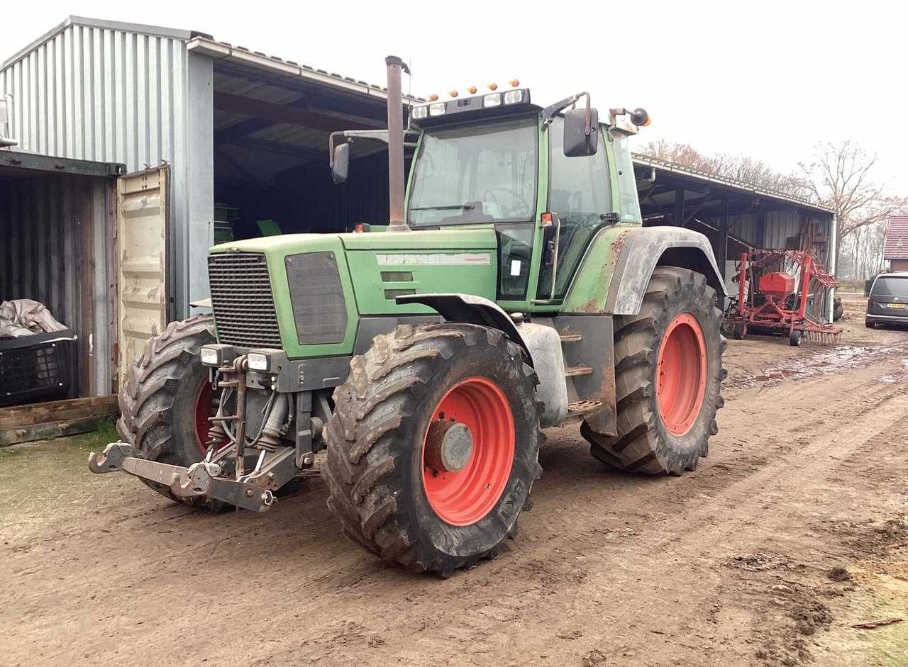 1993 FENDT FAVORITE 816 ALL-WHEEL DRIVE FARM TRACTOR - Tractor: foto 1 1993 FENDT FAVORITE 816 ALL-WHEEL DRIVE FARM TRACTOR - Tractor: foto 1
