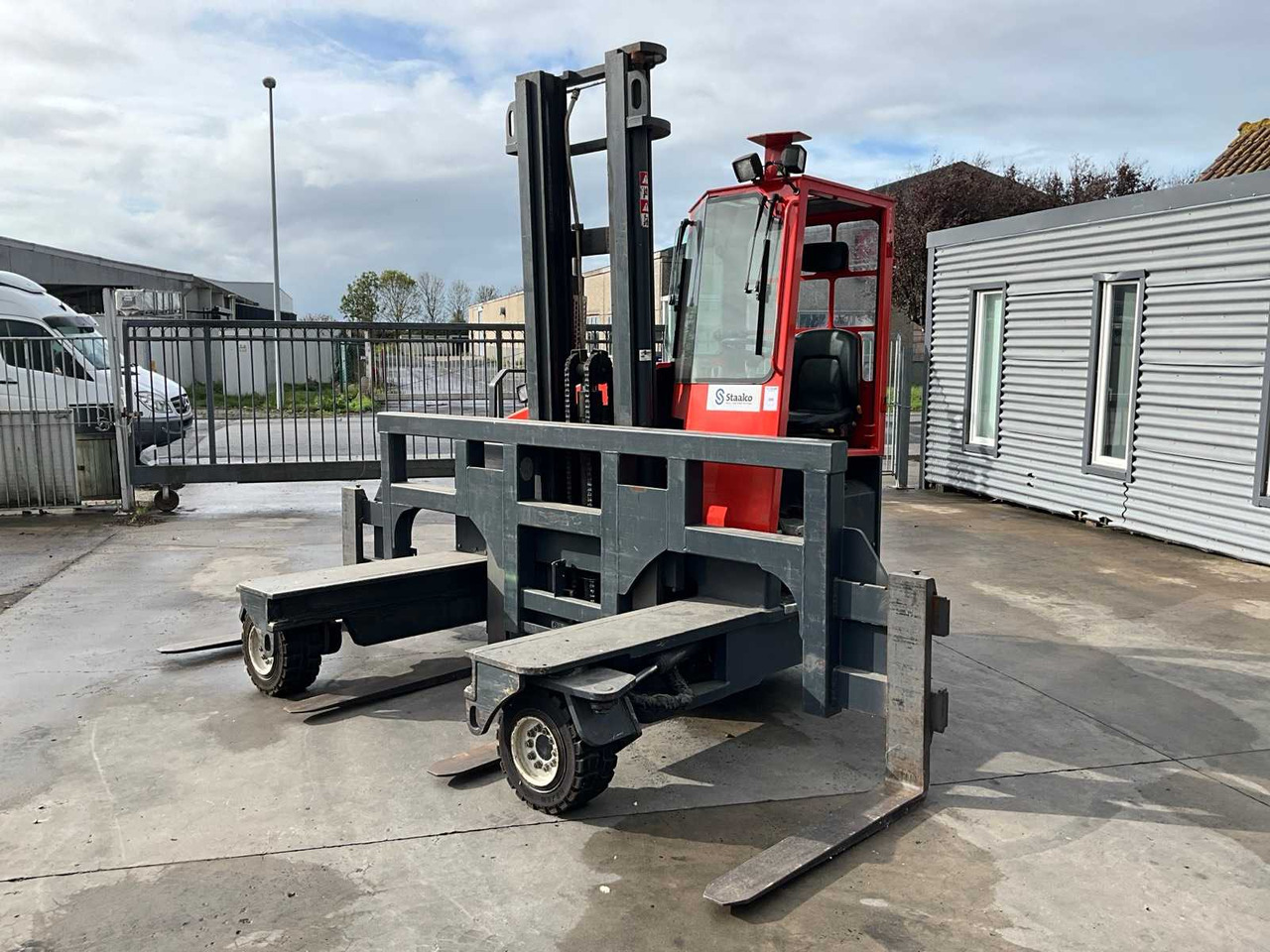 2001 COMBILIFT 4500 FORKLIFT 4-WAY - Carretilla elevadora: foto 1 2001 COMBILIFT 4500 FORKLIFT 4-WAY - Carretilla elevadora: foto 1