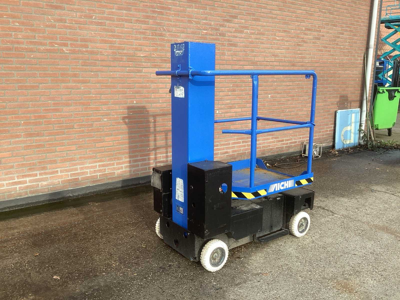 2006 AICHI SV04B AERIAL PLATFORM - Plataforma elevadora: foto 3 2006 AICHI SV04B AERIAL PLATFORM - Plataforma elevadora: foto 3