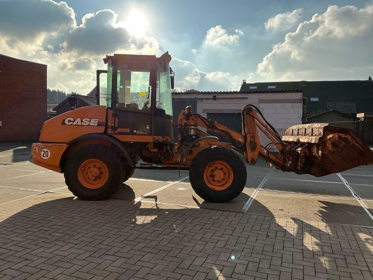 2008 CASE 321E BULLDOZER - Bulldozer: foto 4 2008 CASE 321E BULLDOZER - Bulldozer: foto 4