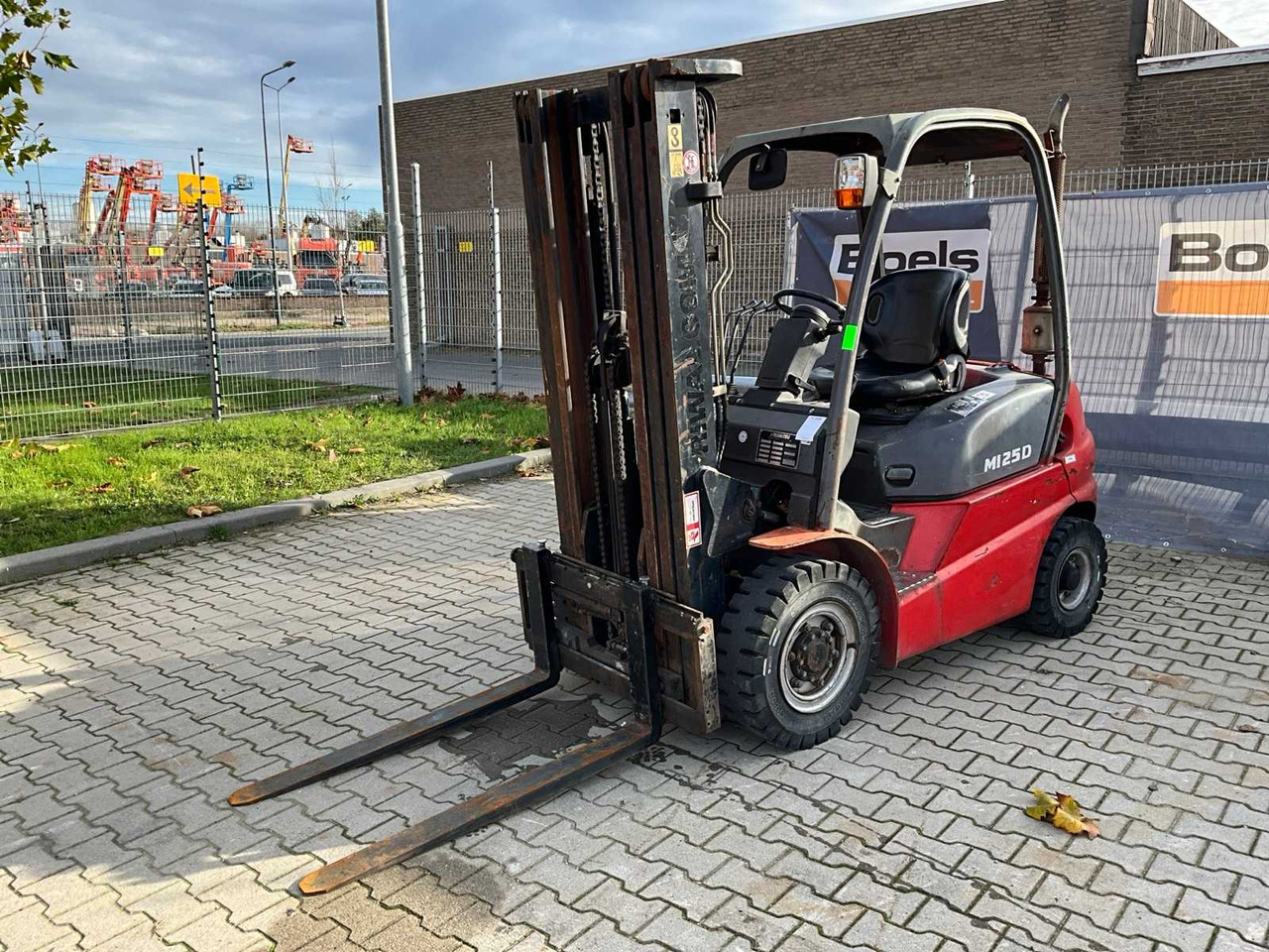 2013 MANITOU MI25D FORKLIFT - Carretilla elevadora: foto 1 2013 MANITOU MI25D FORKLIFT - Carretilla elevadora: foto 1