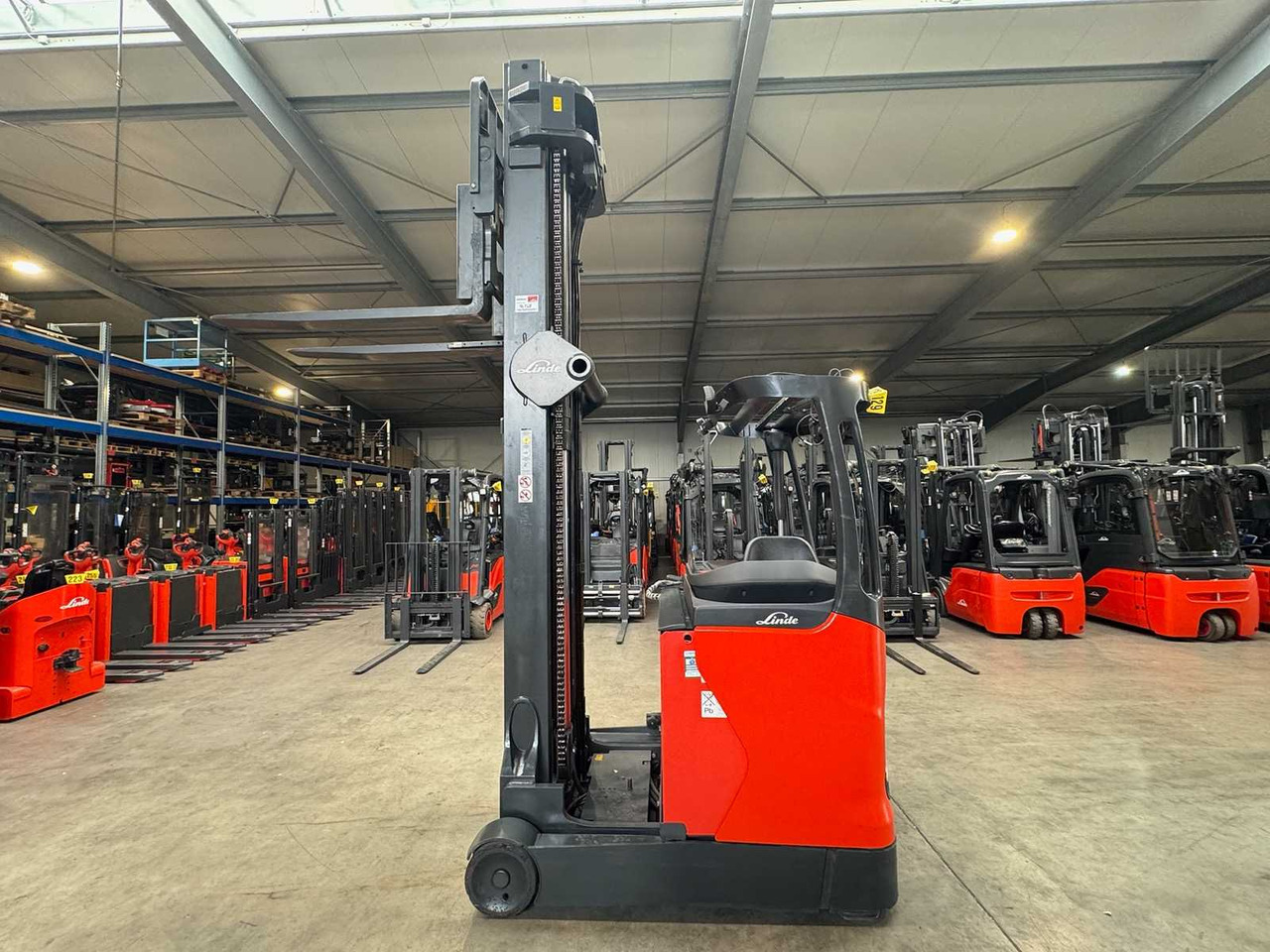 2014 SERVICE+UVV 10/2026 LINDE R14HD TRIPLEX 925CM REACH TRUCK 5,314 HOURS ELECTRIC FORKLIFT CAMERA - Carretilla elevadora: foto 3 2014 SERVICE+UVV 10/2026 LINDE R14HD TRIPLEX 925CM REACH TRUCK 5,314 HOURS ELECTRIC FORKLIFT CAMERA - Carretilla elevadora: foto 3