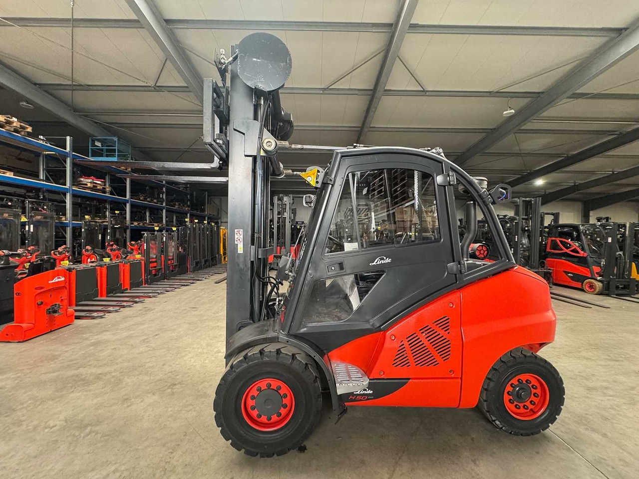 2015 LINDE H50D 5,000KG TRIPLEX 666CM 3+4TH VALVE DIESEL FORKLIFT FORKLIFT 15,862 HOURS. - Carretilla elevadora: foto 1 2015 LINDE H50D 5,000KG TRIPLEX 666CM 3+4TH VALVE DIESEL FORKLIFT FORKLIFT 15,862 HOURS. - Carretilla elevadora: foto 1