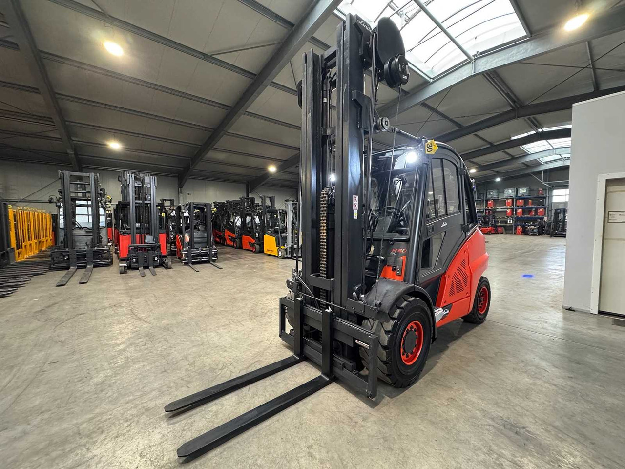 2015 SERVICE + UVV 11/2026 LINDE H50D 5.000KG TRIPLEX 666CM 3.+4. VALVE DIESEL FORKLIFT FORKLIFT 16.277 HOURS. - Carretilla elevadora: foto 3 2015 SERVICE + UVV 11/2026 LINDE H50D 5.000KG TRIPLEX 666CM 3.+4. VALVE DIESEL FORKLIFT FORKLIFT 16.277 HOURS. - Carretilla elevadora: foto 3