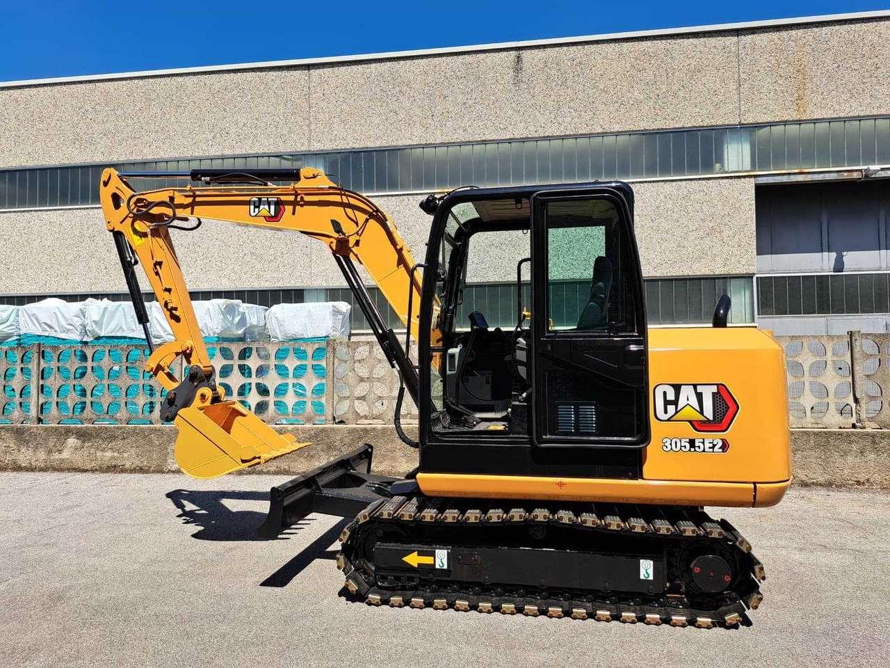 2016 CATERPILLAR 305.5E2 MINI EXCAVATOR - Excavadora: foto 1 2016 CATERPILLAR 305.5E2 MINI EXCAVATOR - Excavadora: foto 1