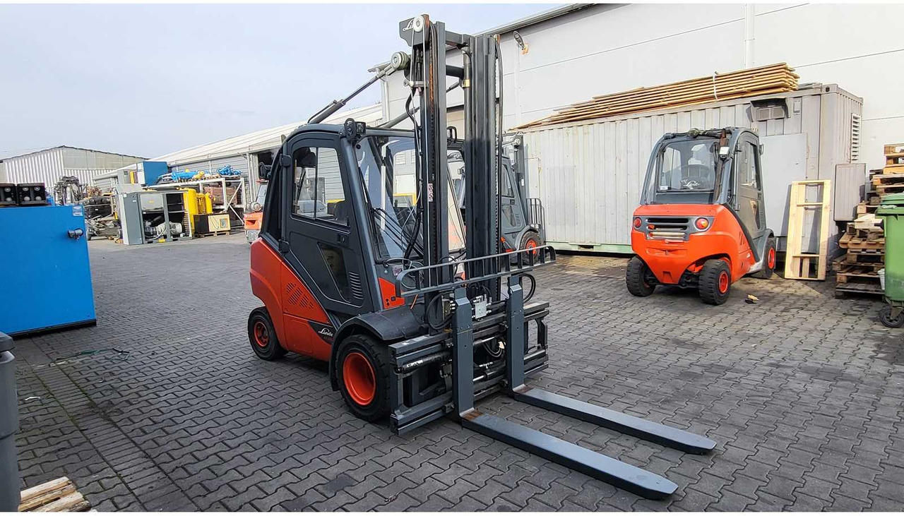 2016 LINDE H35T-02 FORKLIFT TRUCKS - Carretilla elevadora: foto 1 2016 LINDE H35T-02 FORKLIFT TRUCKS - Carretilla elevadora: foto 1