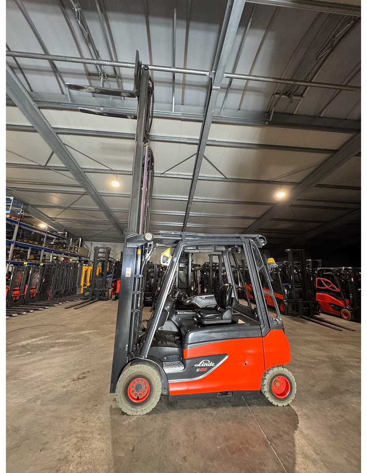 2016 SERVICE + UVV 10/2026 LINDE E30L 3.000KG EVO TRIPLEX 3.+4. - Carretilla elevadora: foto 3 2016 SERVICE + UVV 10/2026 LINDE E30L 3.000KG EVO TRIPLEX 3.+4. - Carretilla elevadora: foto 3