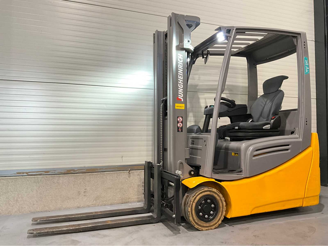 2017 JUNGHEINRICH EFG 216K FORKLIFT - Carretilla elevadora: foto 1 2017 JUNGHEINRICH EFG 216K FORKLIFT - Carretilla elevadora: foto 1