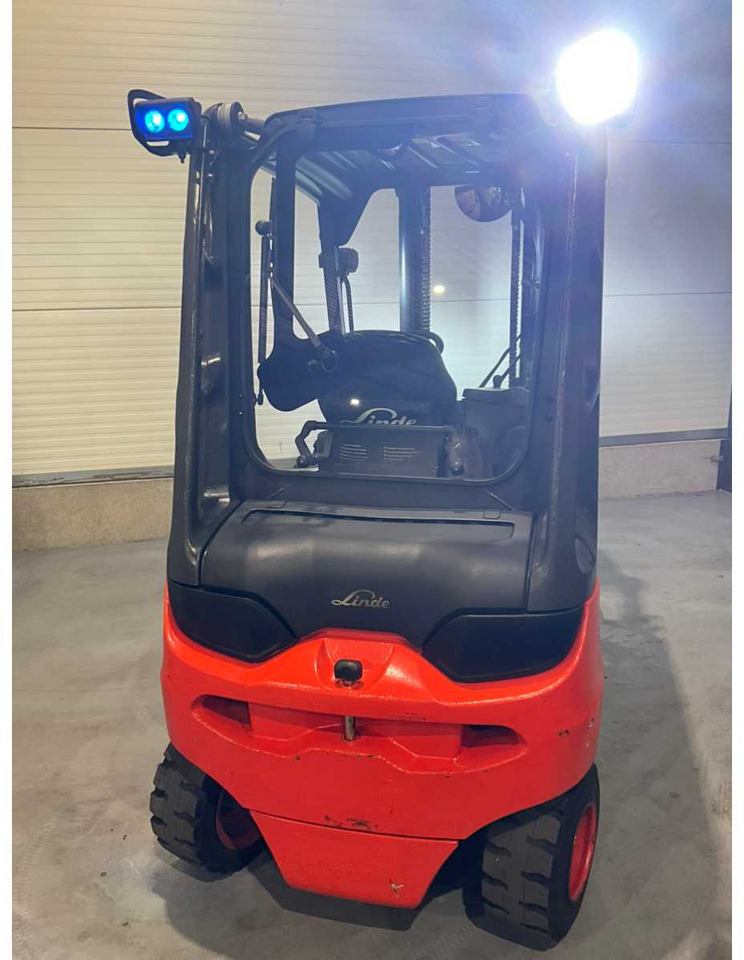2017 LINDE E30L-01 3000KG FORKLIFT - Carretilla elevadora: foto 4 2017 LINDE E30L-01 3000KG FORKLIFT - Carretilla elevadora: foto 4