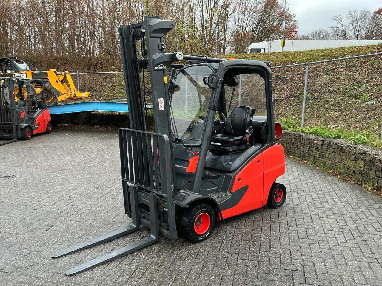 2019 LINDE H20T-01 FORKLIFT TRUCK - Carretilla elevadora: foto 1 2019 LINDE H20T-01 FORKLIFT TRUCK - Carretilla elevadora: foto 1