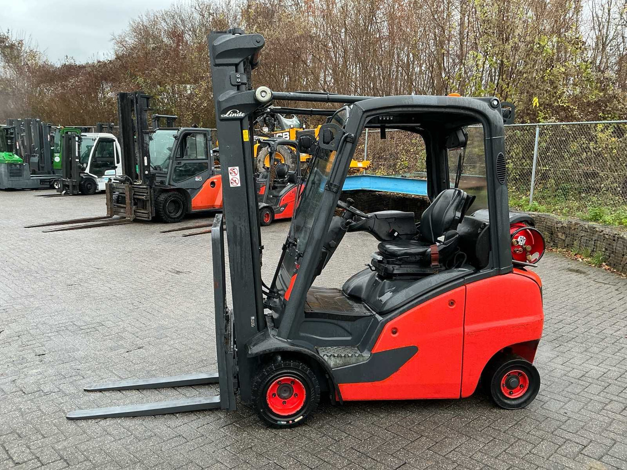 2019 LINDE H20T-01 FORKLIFT TRUCK - Carretilla elevadora: foto 3 2019 LINDE H20T-01 FORKLIFT TRUCK - Carretilla elevadora: foto 3