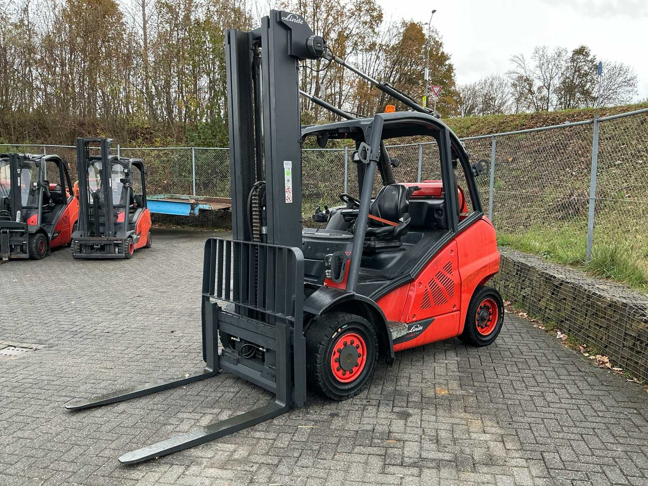 Carretilla elevadora 2019 LINDE H40T-02 FORKLIFT: foto 1