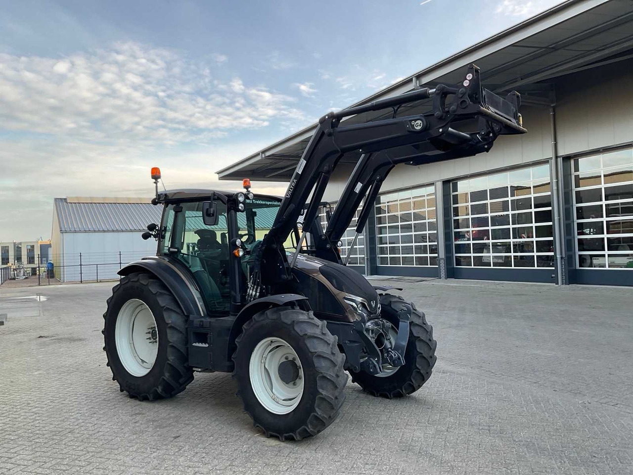2022 VALTRA G115 HITECH ALL-WHEEL DRIVE FARM TRACTOR - Tractor: foto 5 2022 VALTRA G115 HITECH ALL-WHEEL DRIVE FARM TRACTOR - Tractor: foto 5