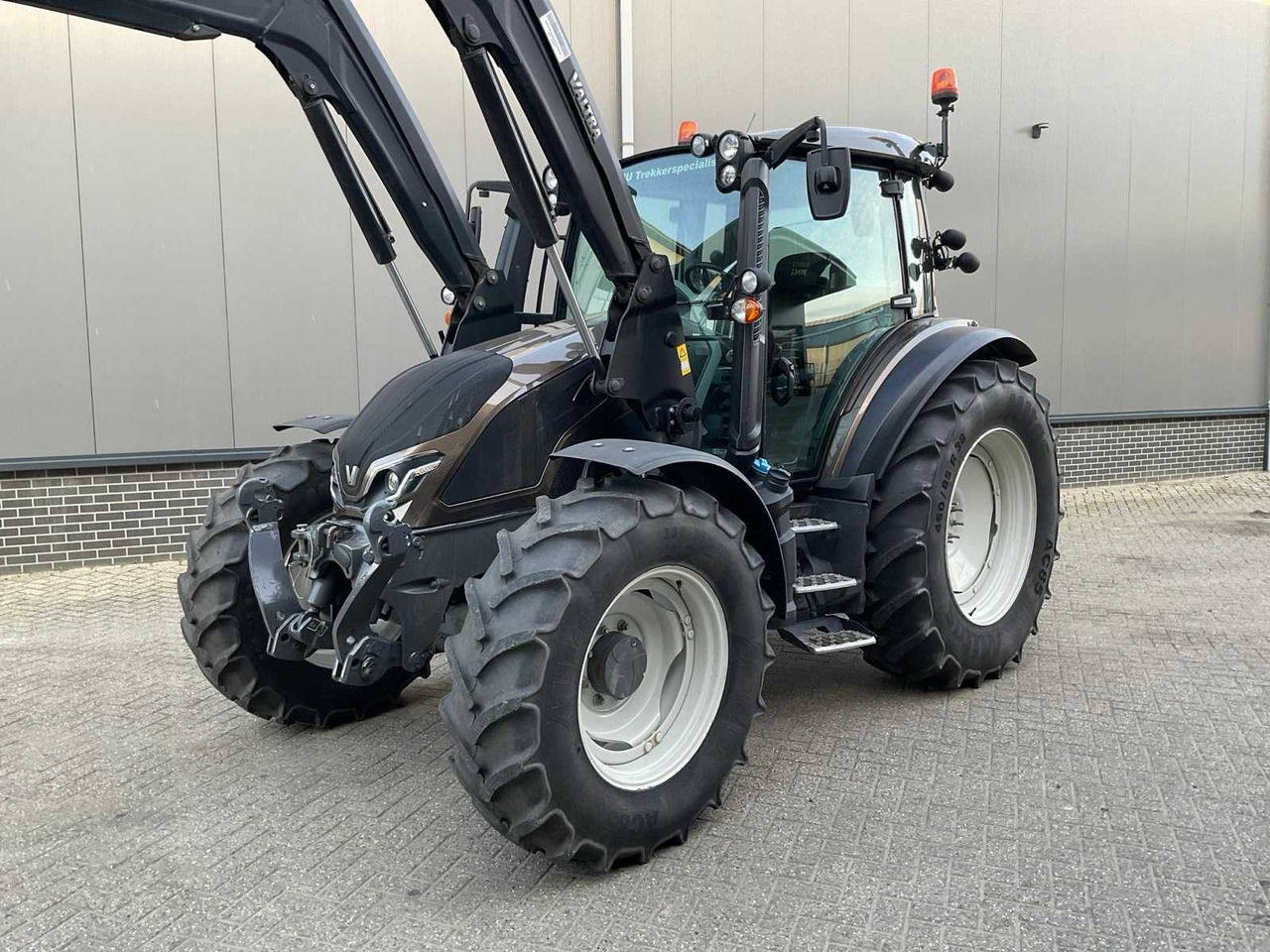 2022 VALTRA G115 HITECH ALL-WHEEL DRIVE FARM TRACTOR - Tractor: foto 2 2022 VALTRA G115 HITECH ALL-WHEEL DRIVE FARM TRACTOR - Tractor: foto 2