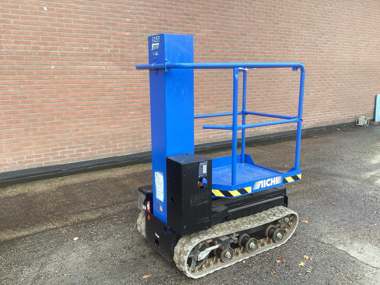 AICHI 2007 AICHI RM04B CRAWLER BOOM LIFT - Plataforma elevadora: foto 3 AICHI 2007 AICHI RM04B CRAWLER BOOM LIFT - Plataforma elevadora: foto 3