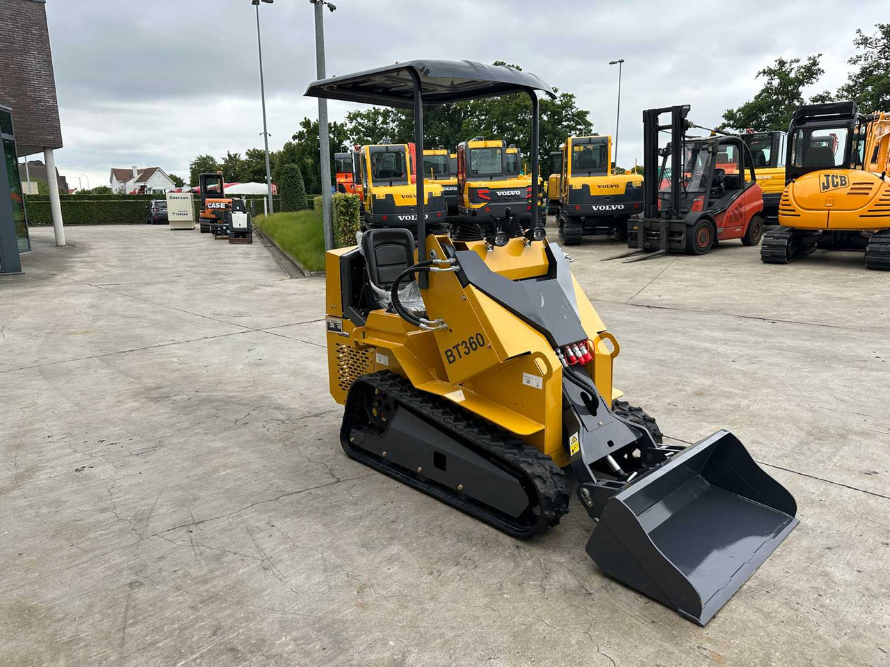 BISON DECK - 2025 - BT360 - SKID STEER LOADER - Minicargadora de cadenas: foto 3 BISON DECK - 2025 - BT360 - SKID STEER LOADER - Minicargadora de cadenas: foto 3
