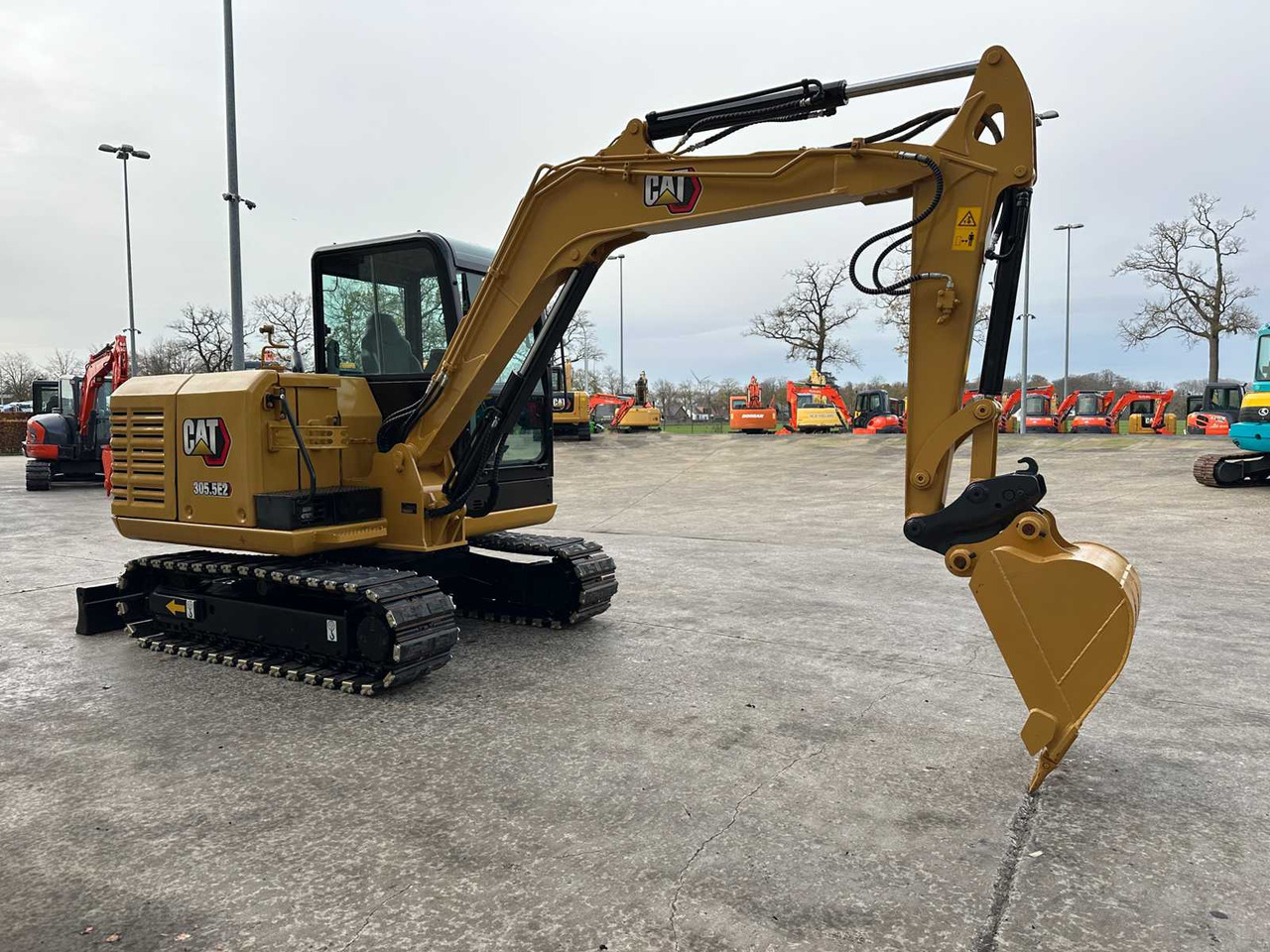 CATERPILLAR - 2017 - 305.5E2 - MIDI EXCAVATOR - Excavadora: foto 3 CATERPILLAR - 2017 - 305.5E2 - MIDI EXCAVATOR - Excavadora: foto 3