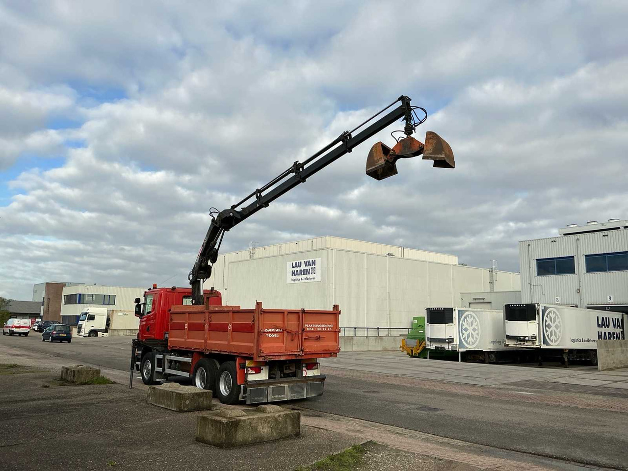 2009 SCANIA G420 TIPPER TRUCK WITH CRANE - Camión: foto 5 2009 SCANIA G420 TIPPER TRUCK WITH CRANE - Camión: foto 5